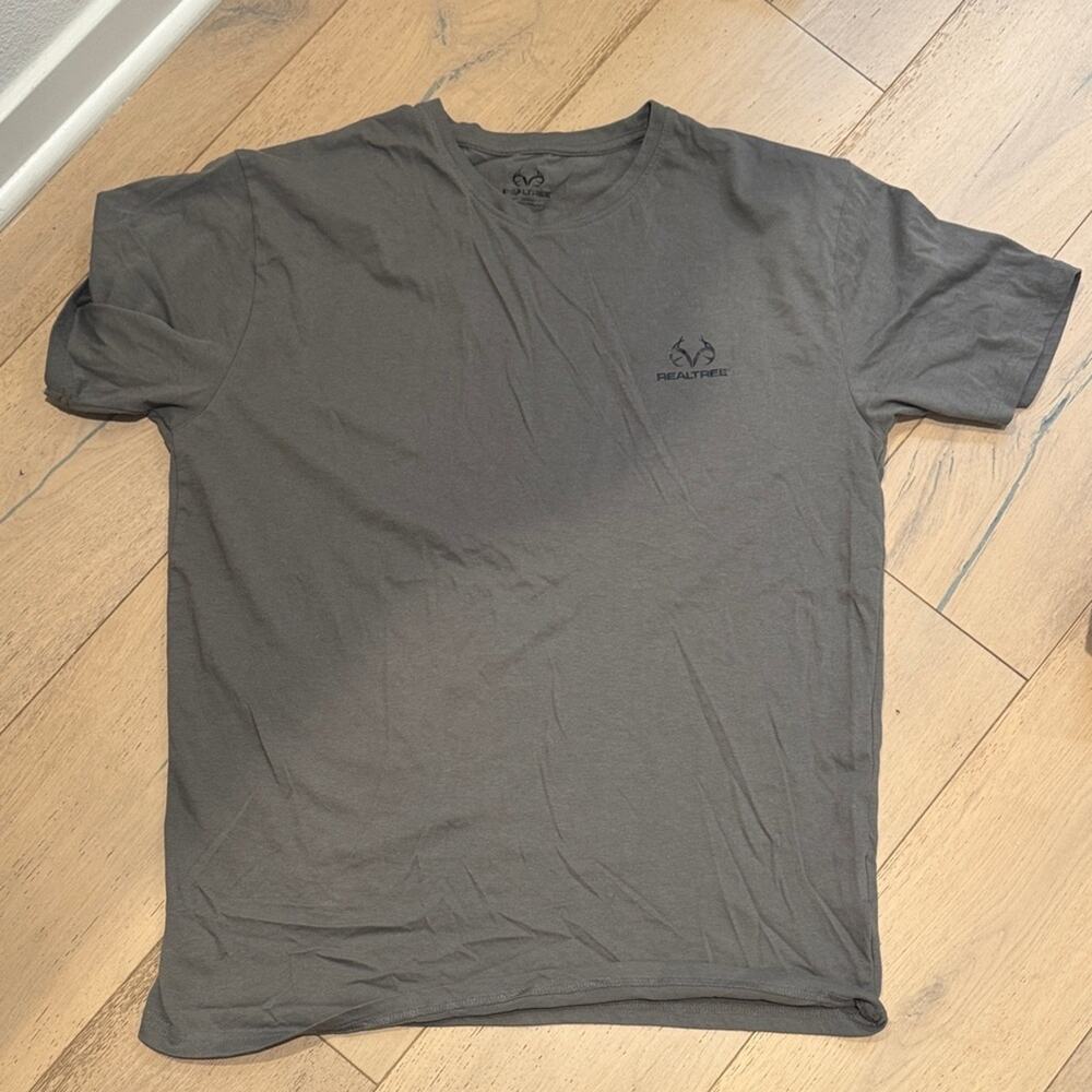 Realtree Men's Gray T-Shirt never worn large